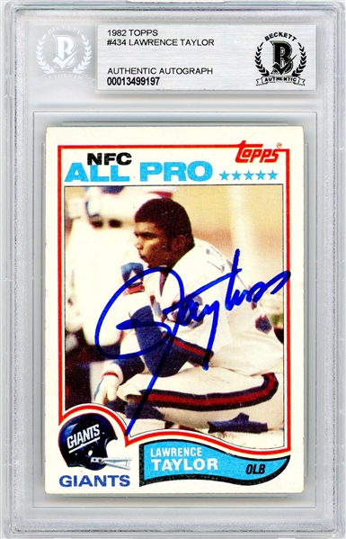 1982 Topps Lawrence Taylor Signed Rookie Card